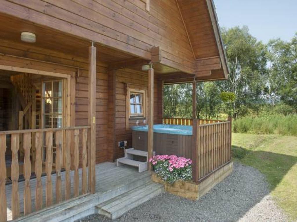 Benview Lodges Balfron Bagian luar foto